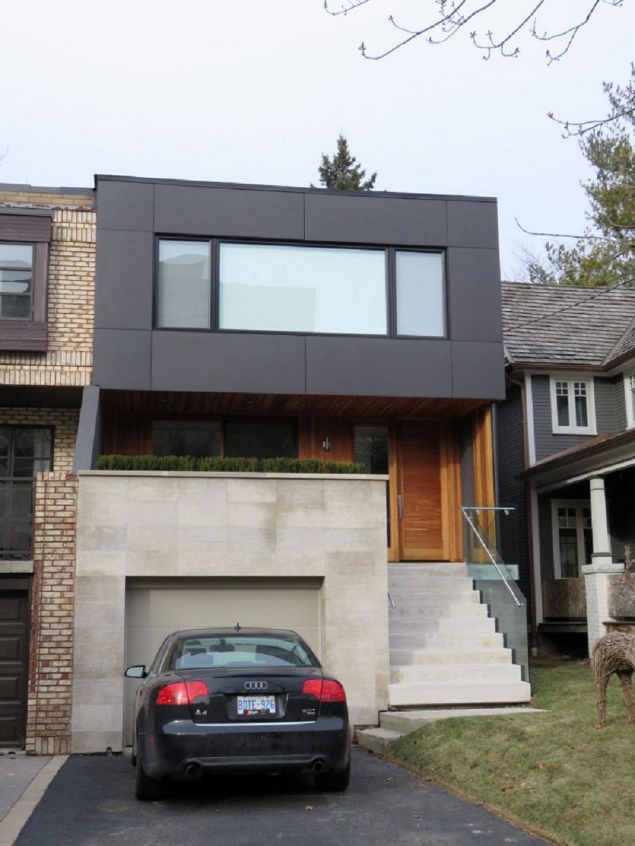 Rumah Minimalis dengan Garasi Lantai Dasar