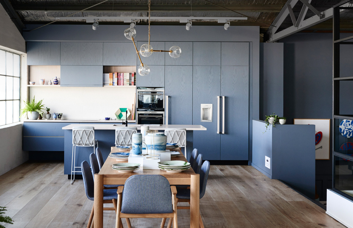 Lemari Dapur Aluminium dengan Meja