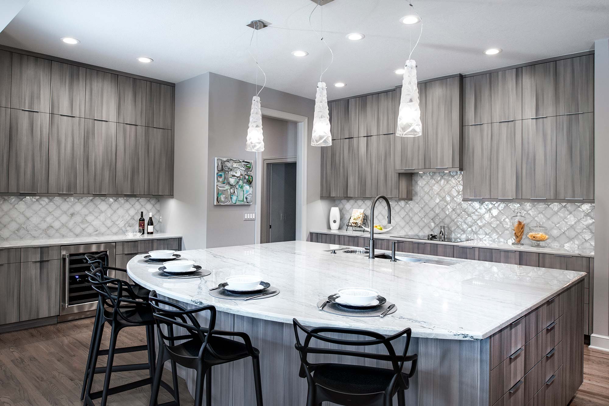 Lemari Dapur Kayu Elegan