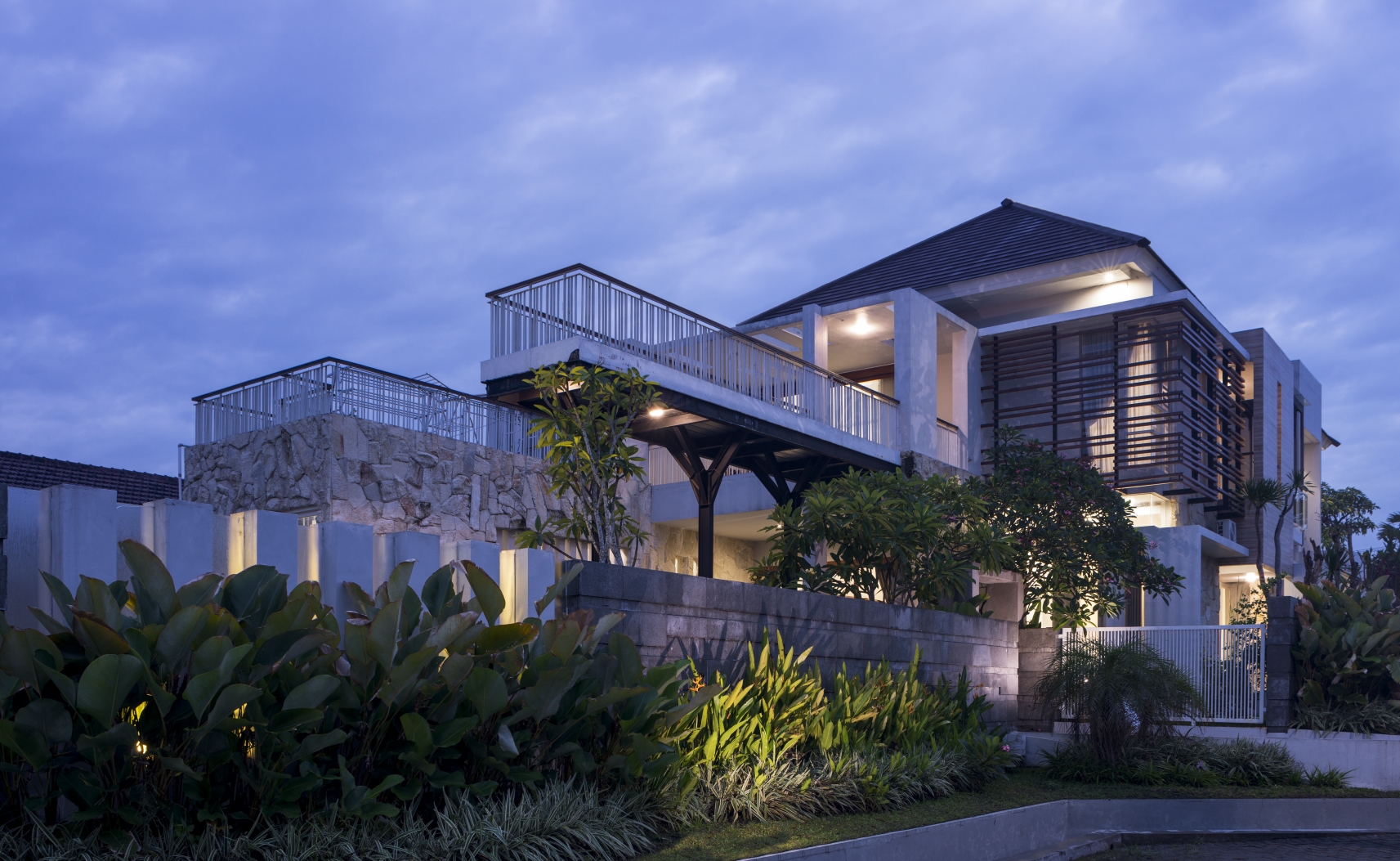 Contoh Rumah Mewah Minimalis