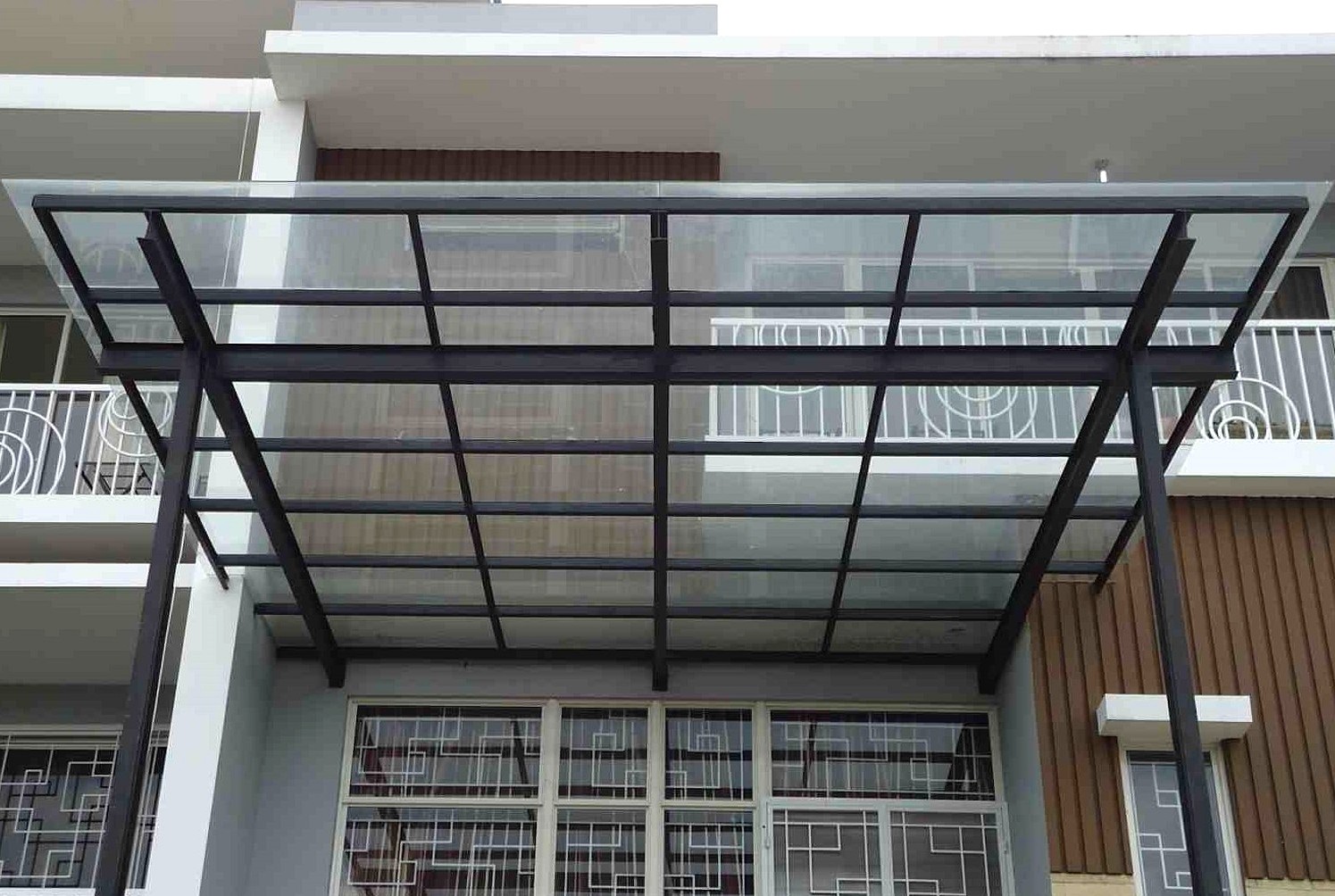 Model Kanopi Lengkung Minimalis