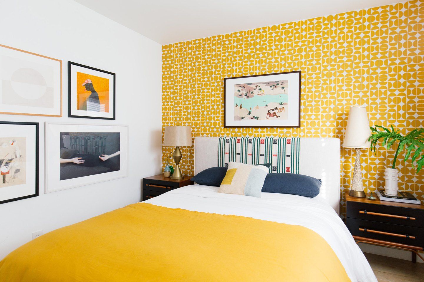 Wallpaper Dinding Kamar Tidur Warna Kuning
