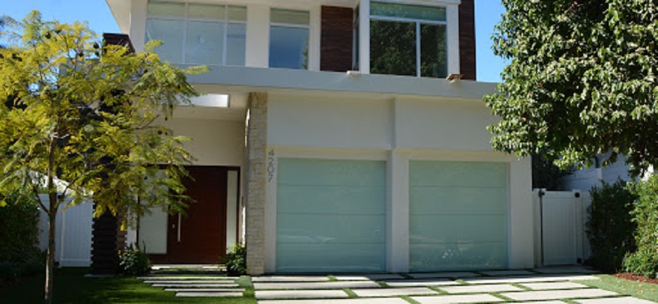 Desain Garasi Mobil Untuk Rumah Minimalis