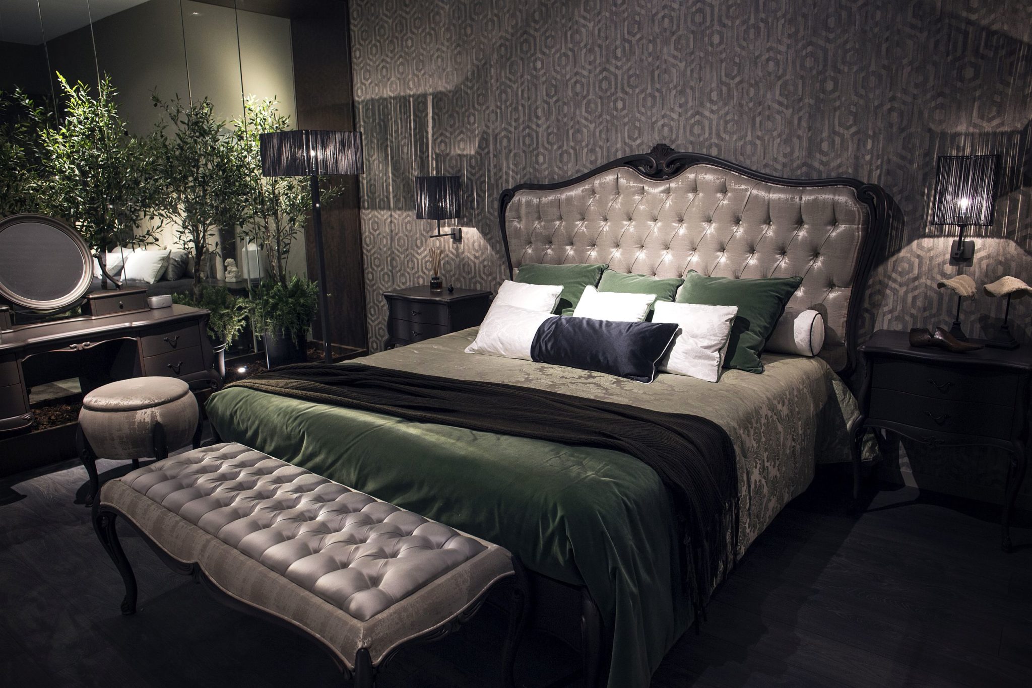 Desain Kamar Tidur Mewah Romantis