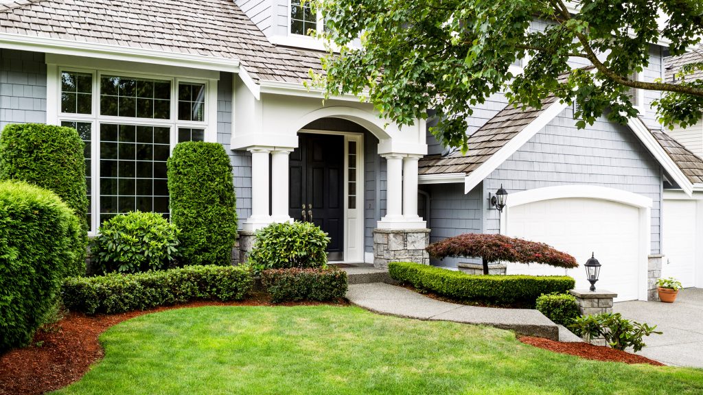 Desain dan konsep halaman depan rumah yang satu ini sangat sederhana ...