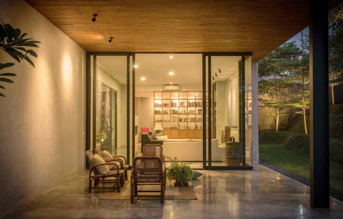 Gambar Keramik Dinding Teras Depan Rumah