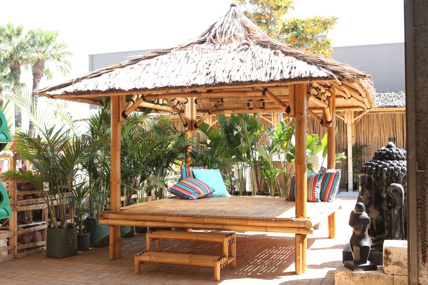 Gazebo Bambu Minimalis