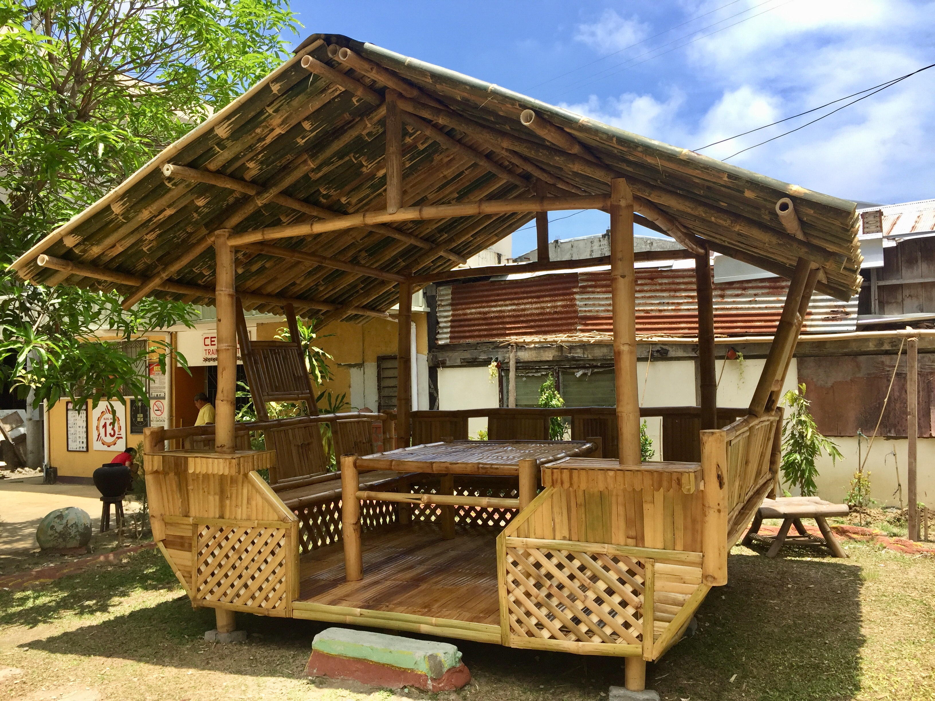 Gazebo Bambu Sederhana