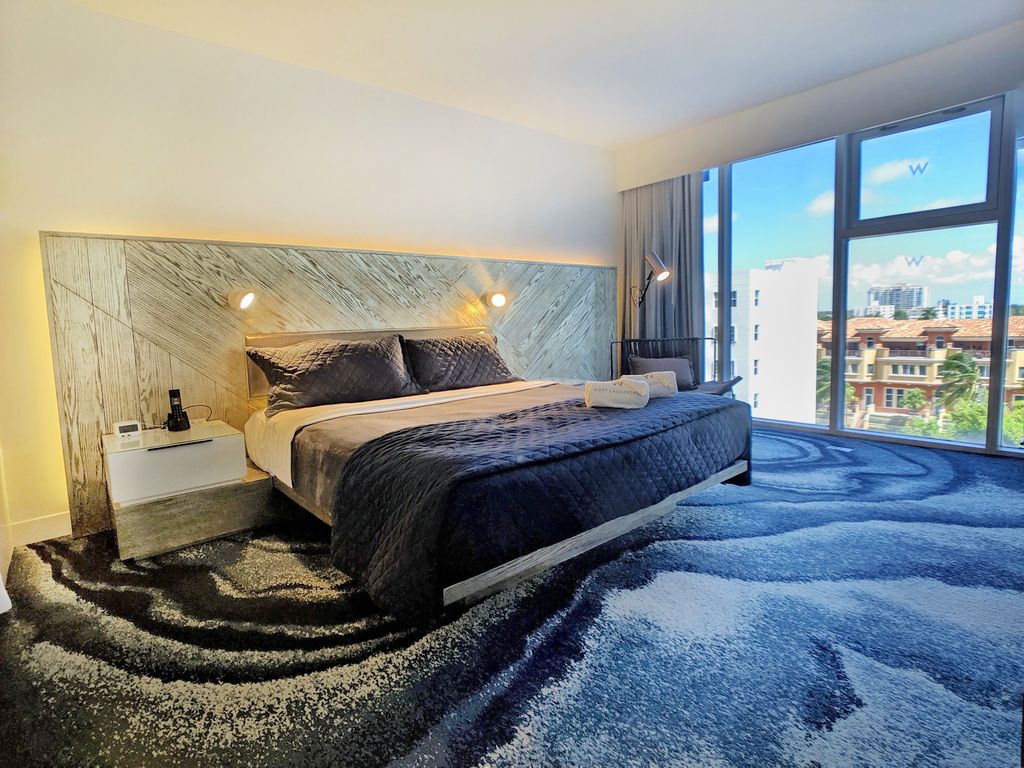 Kamar Tidur Mewah Dan Elegan