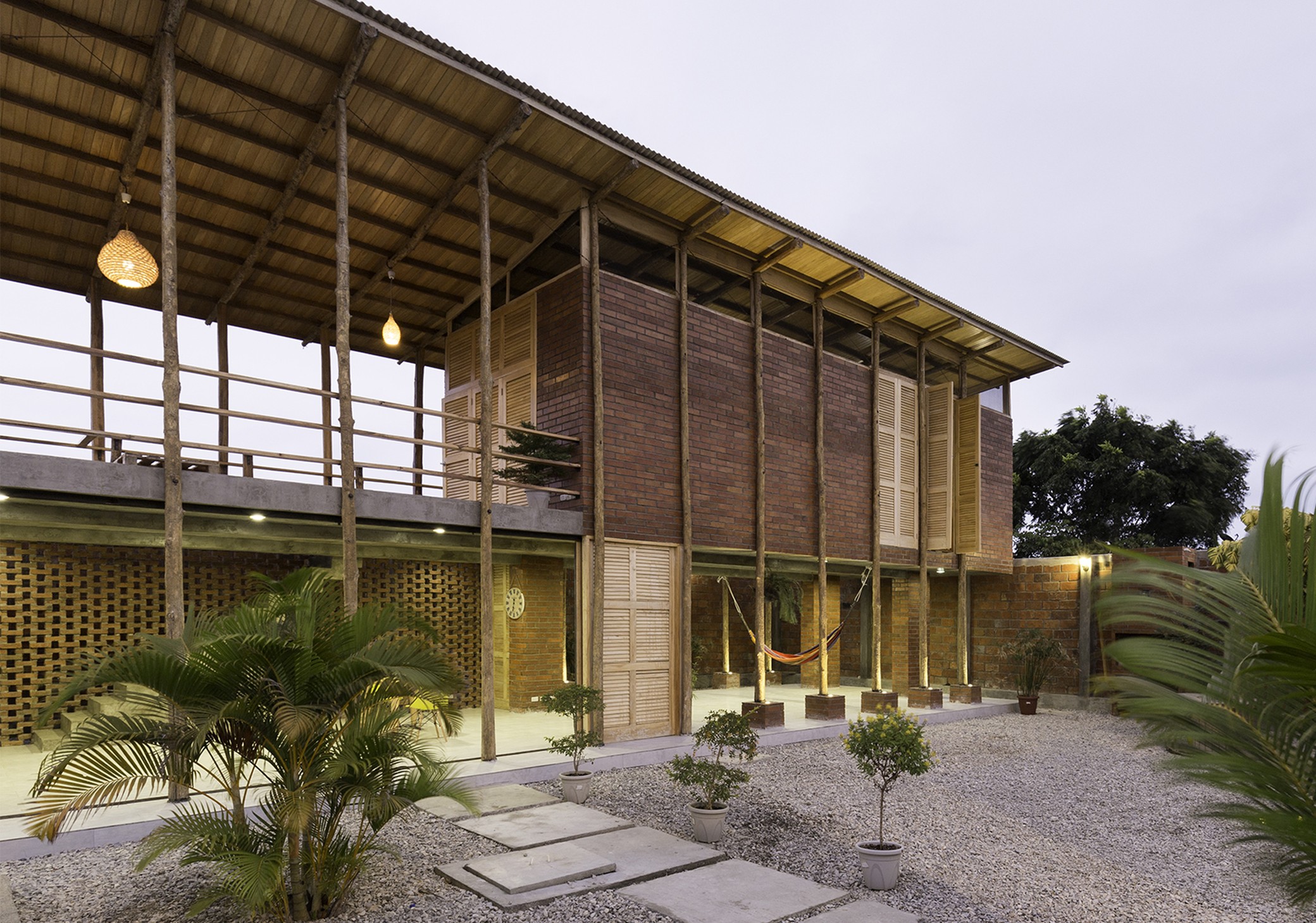 Model Rumah Panggung Kayu Sederhana