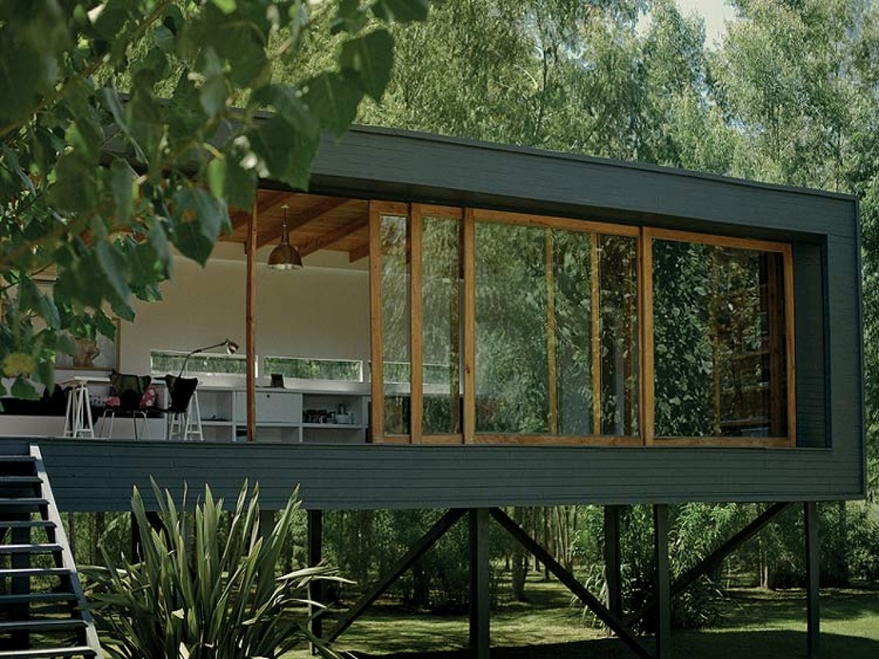 Model Rumah Panggung Unik