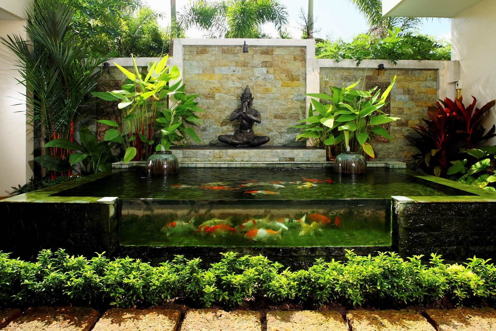 Taman Di Dalam Rumah Kecil