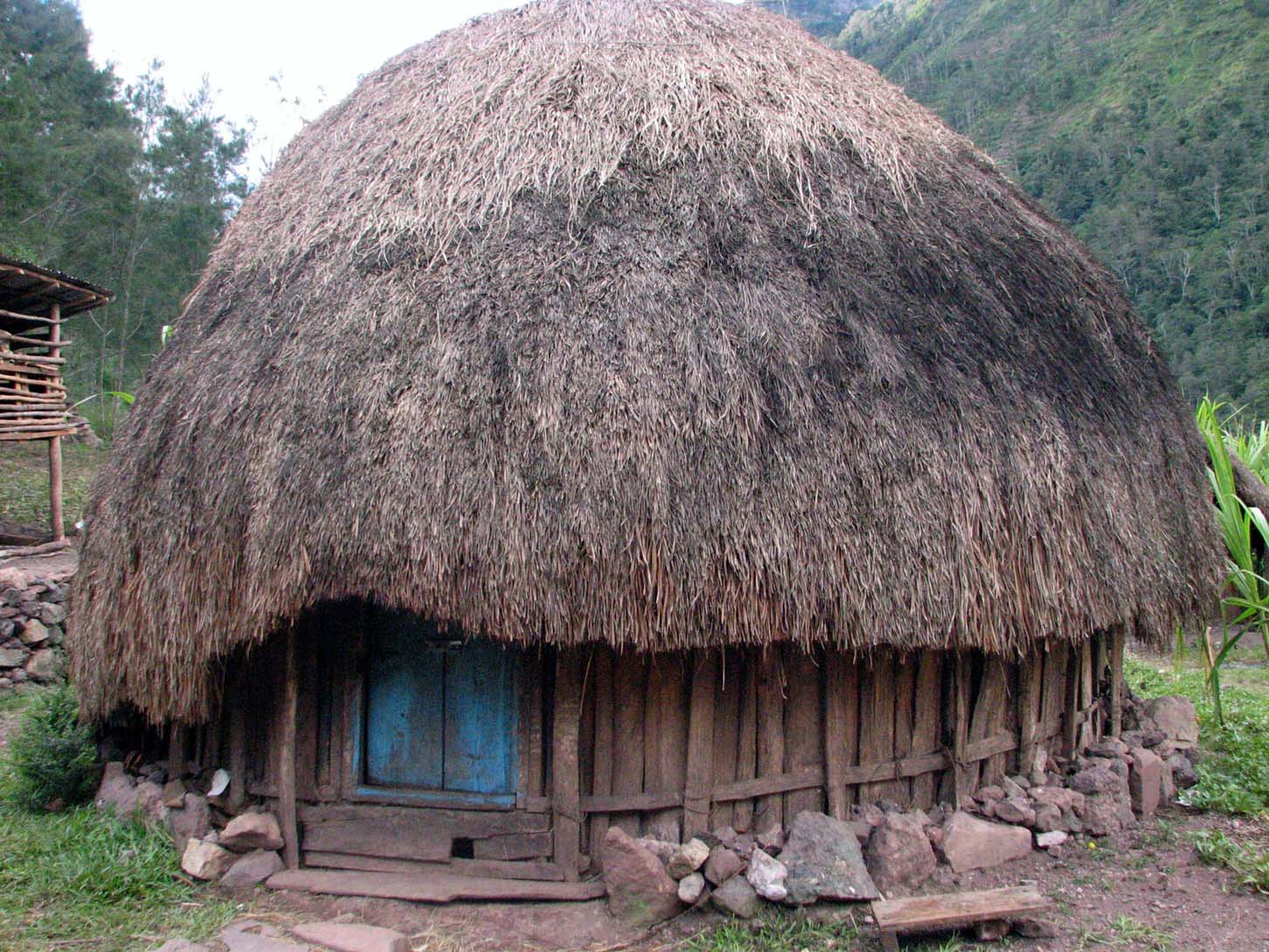 Rumah Adat Ebai