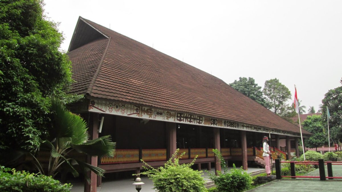 Rumah Adat Maluku