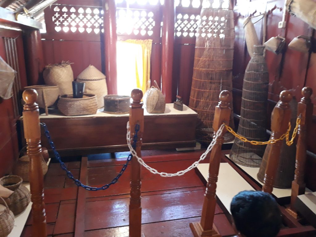 Bagian Ruang Belakang (Seurameo likot)