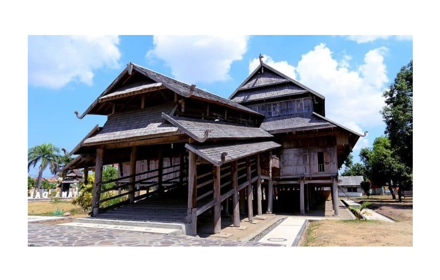 Rumah Adat NTB