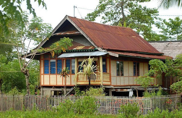 Rumah Adat Sulawesi Selatan Suku Luwuk