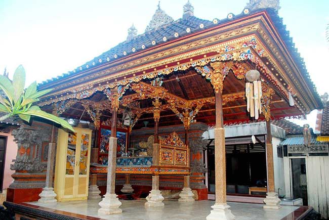 Rumah Khas Bali Bale Gede