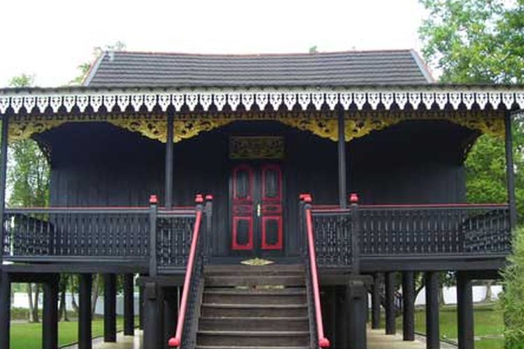 Rumah Panggung Kajang Leko Jambi