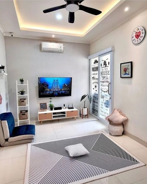 Desain Ruang TV Lesehan Minimalis